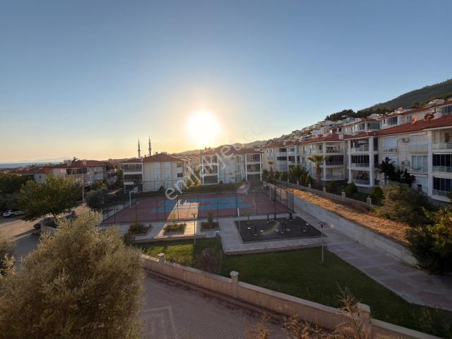 Altınoluk Merkezde Deniz Ve Kazdağları Manzaralı 2+1 Daire