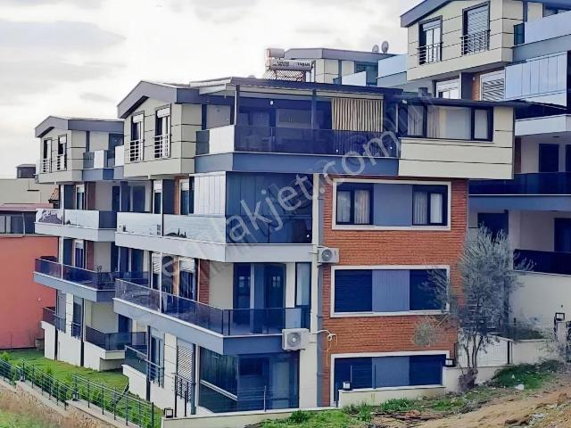 Altınoluk Merkezde Satılık Deniz Manzaralı Dubleks