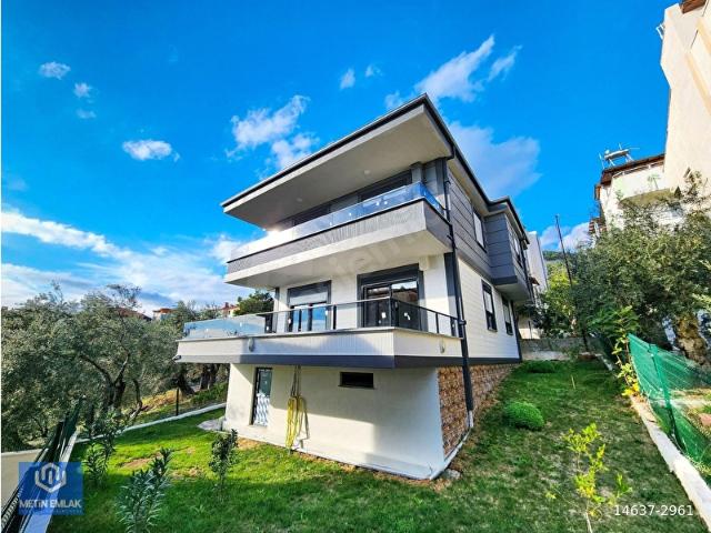 Altınoluk Satılık Villa Sıfır Yeni Deniz Manzaralı Müstakil Tek