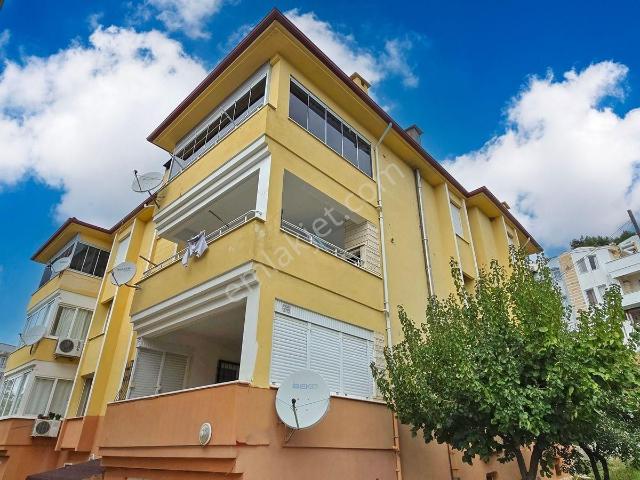 Altınoluk Satılık Daire | Deniz Manzaralı | Denize 500 Metre | Ayrı Mutfak | Geniş Daire