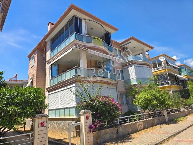 Altınoluk Satılık Daire | Sahilde | Denize 350 Metre | Ayrı Mutfak