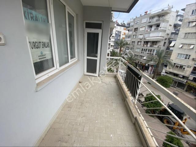 Altındağ Mah.de3+1 Asansörlü 150 M2 Daire 29.000tl.ye Kiralık