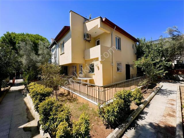 Altınkum Emlak'tan Sarımsaklı'da 3+1 Eşyalı Kiralık Villa