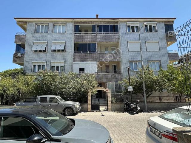 Altınkum Emlak'tan Sarımsaklı'da Köşe Konumlu 3+1 Satılık Daire