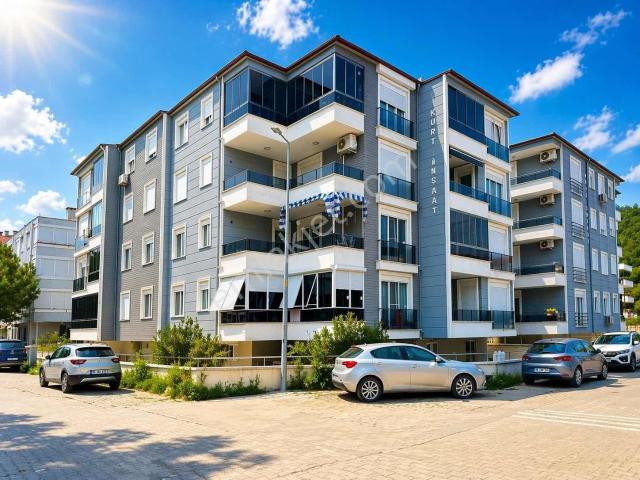 Altınkum Emlak'tan Sarımsaklı'da Merkezi Kaloriferli 3+1 Kiralık