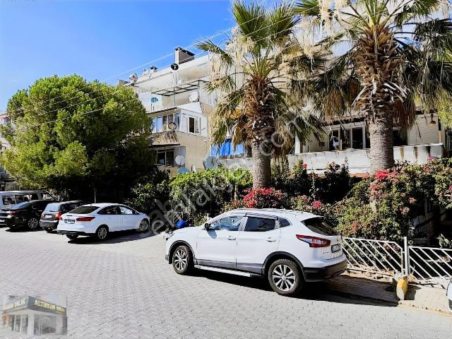Altınkum Emlak'tan Sarımsaklı'da Plaja 100m 2+1 Yazlık