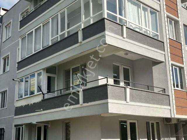Altınkum Mahallesi 2+1 Net 110 M 2 Tadilat Görmüş Giriş Kat Doğalgazlı Daire