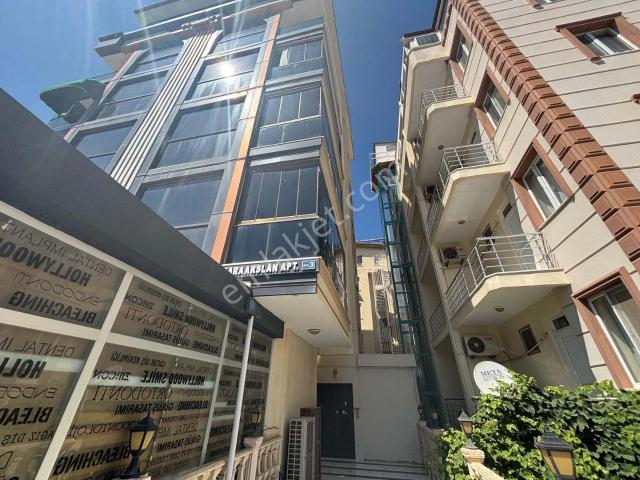 Altınkum Mahallesi'nde Kiralık Asansörlü 2+1 Arakat Daire