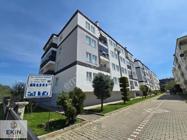 Altınkum'da Manzaralı, Otoparklı, Eşyalı 3+1