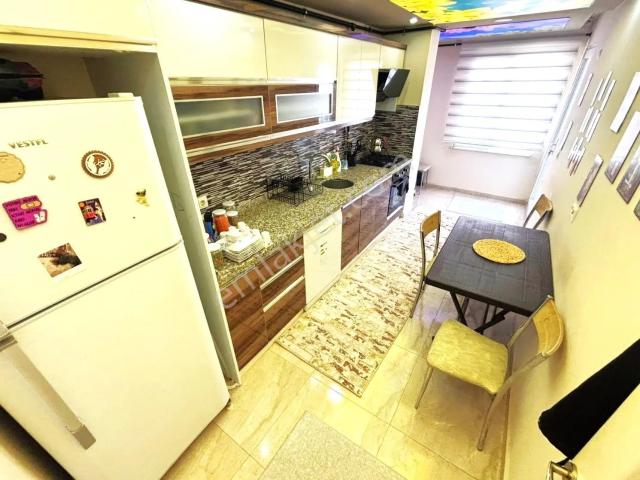 Altınkum'da Aygül'den Full Eşyalı Ara Kat Ön Cephe Ayrı Mutfak Ebeveynli Doğalgazlı 2+1kiralık Daire