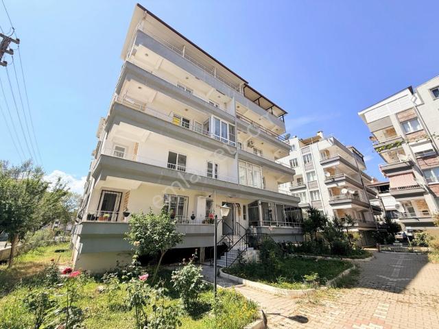 Altınkumda Ayrı Mutfaklı 2 Wc Li Geniş Balkonlu 2+1 Fırsat Daire