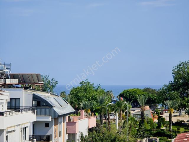 Altınkumda Deniz Manzaralı Denize 350 Metre Satılık 4+1 Daire