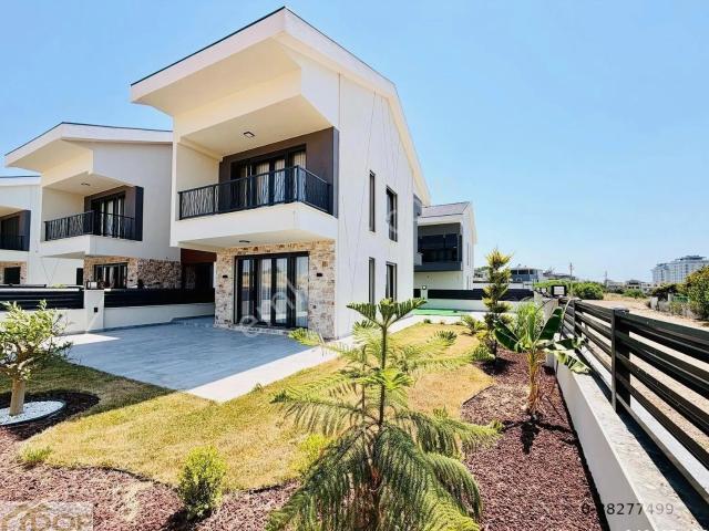 Altınkumda Denize 500 Metre Ultra Lüx 4+1 Akıllı Consept Villa