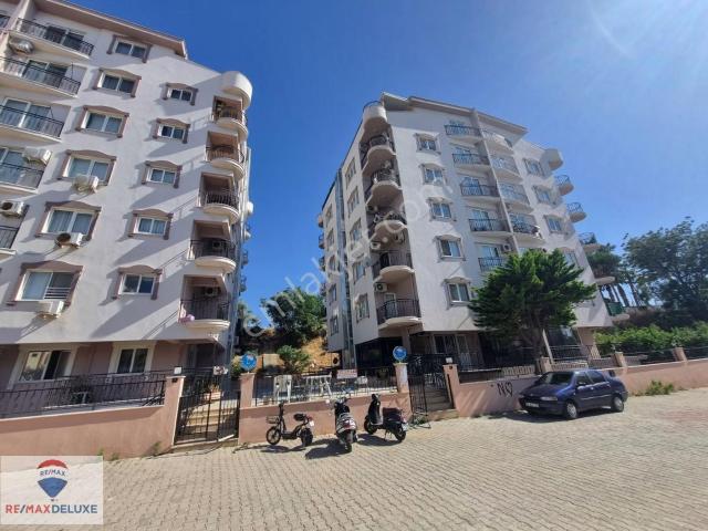 Altınkum'da Havuzlu Site İçi 2+1 Satılık Daire