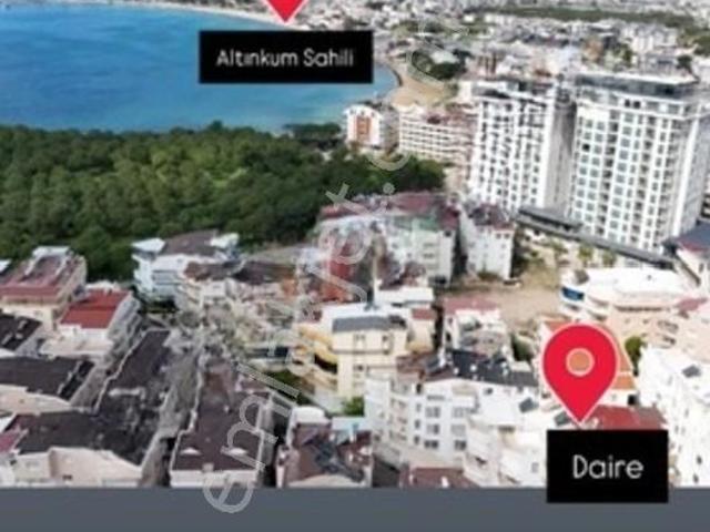 Altınkum'da Sahile Sıfır Sayılacak Kadar Yakın Geniş 2+1 Daire !