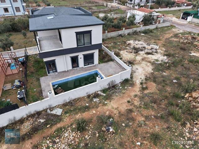 Altınkale'de Çok Uygun Havuzlu Villa