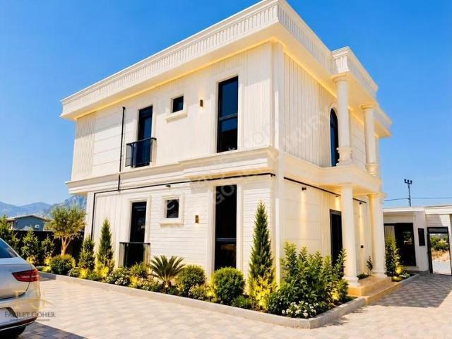 Altınkalede Site İçersinde 4+1 Premium Villa