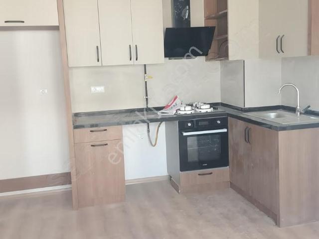 Altıntaş'da Havuzlu 1+1 Kiralık Daire