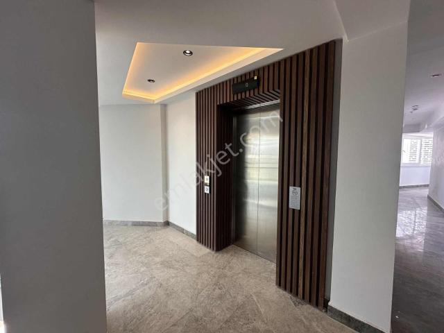 Altıntaş'ta İskanlı Satılık 1+1 Daire
