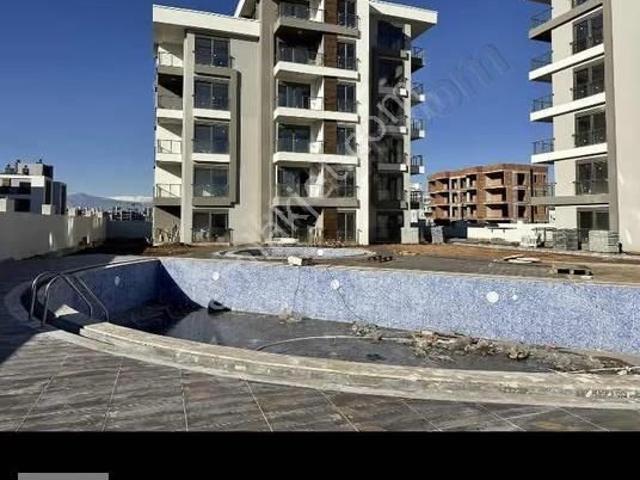 Altıntaş 1+1 2 Bloklu Havuzlu Lüks Sitede Ferah Satılık Daire