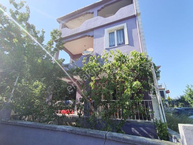 Altıntarla Mevkinde Kiralık 4+1 Eşyalı Müstakil Villa