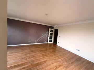 Altıntepe Genç Binada İskanlı Taşınmaya Müsait 125m2 Satılık 3+1