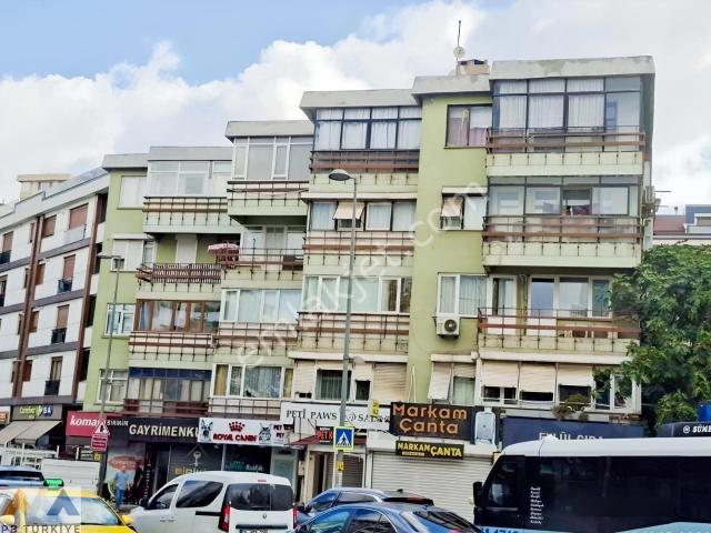 Altıntepe Eminalipaşa Caddesi Üzerinde 1+1 Satılık Daire