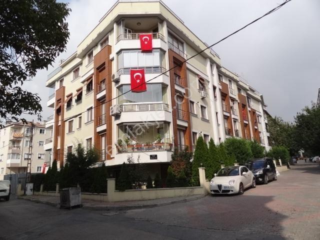 Altıntepe Kombili K.garajlı Bahçeli Satılık 1+1 Giriş Daire 65m2