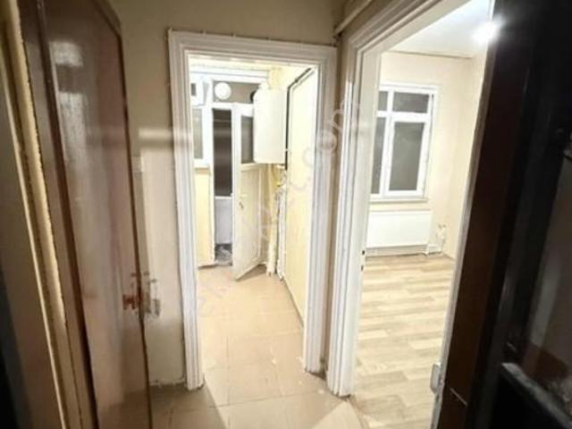 Altıntepsi'de Kiralık 2+1 Daire net 72m², Emlak Ofisinden