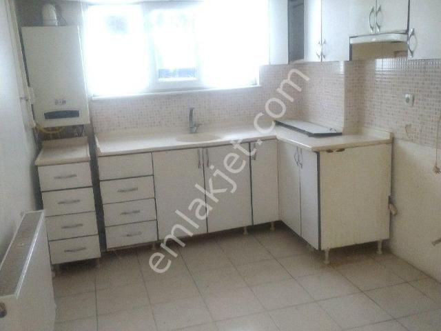 Altıparmak Ahmetpaşada.2+1.85m.kombili Yarızemin Kat Daire