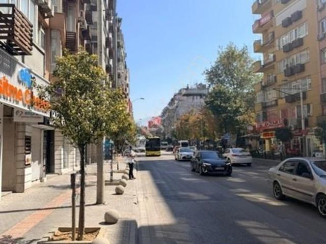 Altıparmak Ana Cd.üzerinde Manzaralı Kiralık Daire