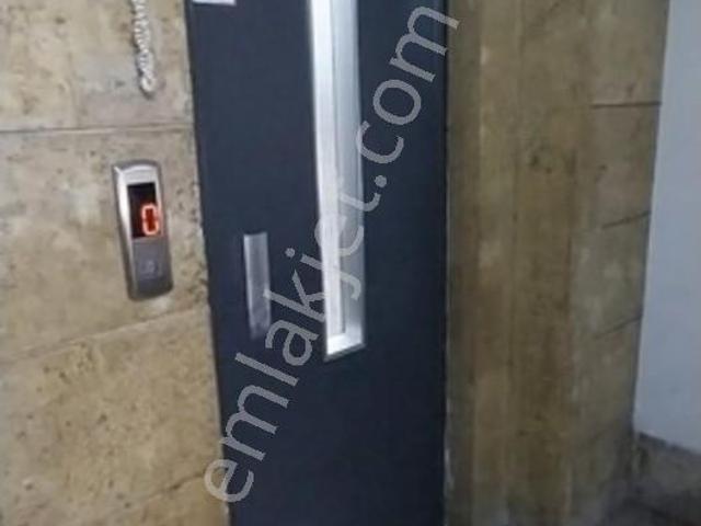 Altıparmak Cadde Üstü Manzaralı Kiralık Daire