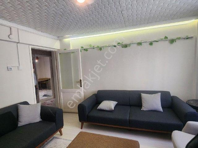 Altıparmak Selimiye Mah.3.arakat Çift Cephe