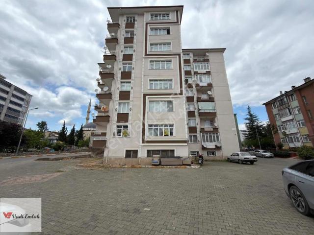 Altıyüzevler Mahallesinde 3+1 Kiralık Daire | Vadi Emlak