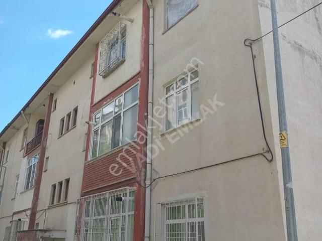 Altıyüzevler'de Satılık 3+1 Daire Muhteşem Konumda Uygun Fiyat