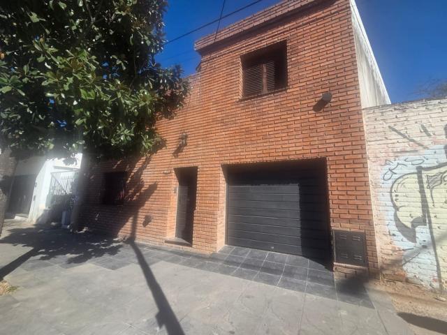 ALTA CÓRDOBA JUAN B. JUSTO 3027 CASA EN ALQUILER