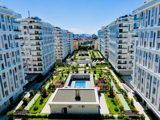 Altayçeşme Evinpark Ada Ebeveyn Banyolu Kapalı Otoparklı 2+1