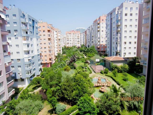 Altayçeşme Kayalarkent Sitesinde Metro 2dk Masrafsız Kombili 3+1