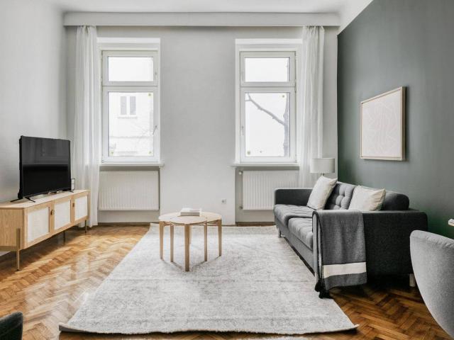Altbautraum in Gehweite zu Belvedere & Rennweg, beste Anbindung, großzügige 2,5 Zimmer VIE85