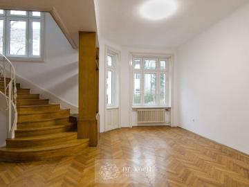 Altbauvilla in Unter Sankt Veit!