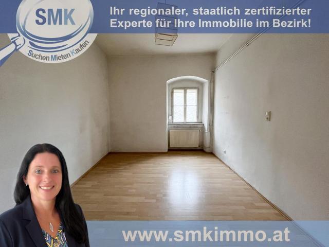 Altbauwohnung mitten im Zentrum!