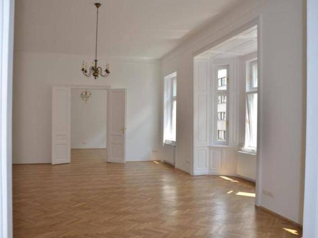 Altbauwohnung nähe U4 Kettenbrückengasse