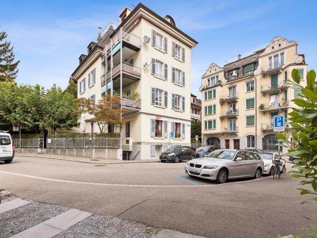 Altbauwohnung an hervorragender Lage