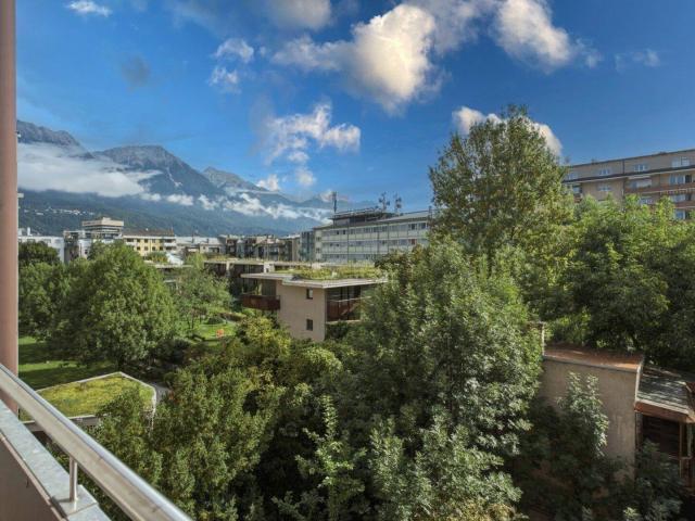 Altbauwohnung in Innsbruck Wilten mit Loggia – nahe Uni & Klinik