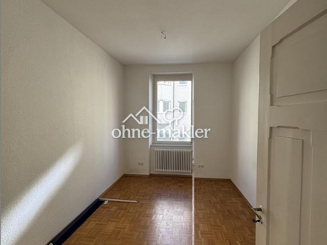 Altbau 3 Zimmer Wohnung im Stadtteil Paradies