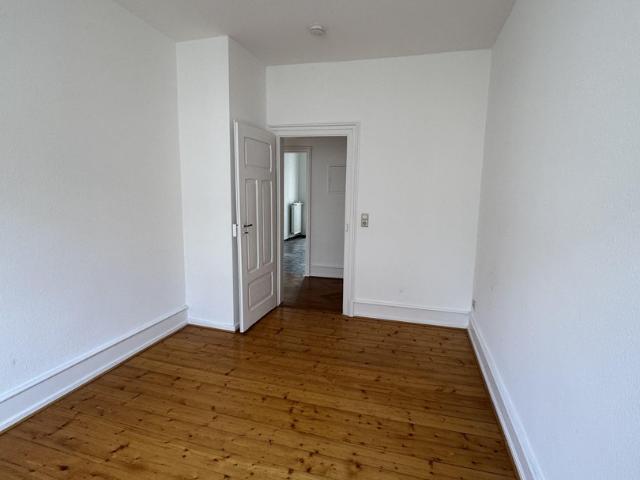 Altbau 3 Zimmer Wohnung im Stadtteil Paradies