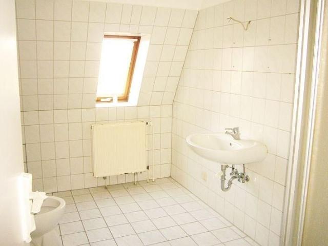 Altbau 2 Zimmer Dachgeschosswohnung in Falkensee Finkenkrug bahnhofsnah