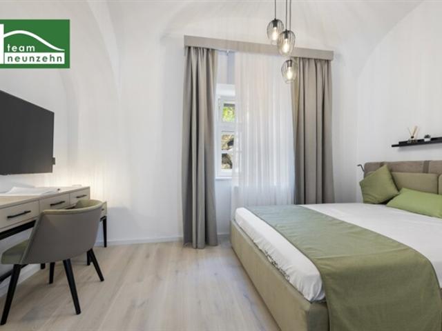 Altbau Charme im „Freihof“ in begehrter Lage inkl. Küche stilvolle Sanierung auf Baurecht