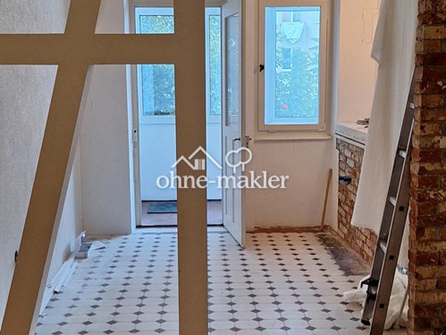 Altbau Charme in grüner Nebenstr. Unmittelbare S und U Bahn Nähe