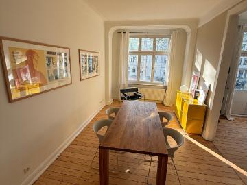Altbau Apartment mit Designer Küche Neuehrenfeld || Voll möbliert